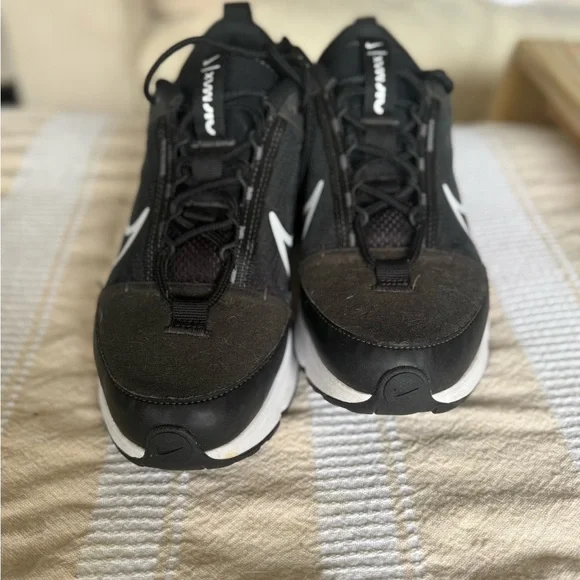 NEW NEVER WORN No box or tags. Nike Women's Black and White Air Max Sneakers - Picture 4 of 4